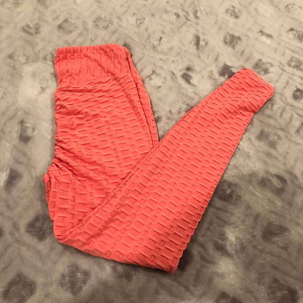 Scrunched Leggings (Bright Peach)